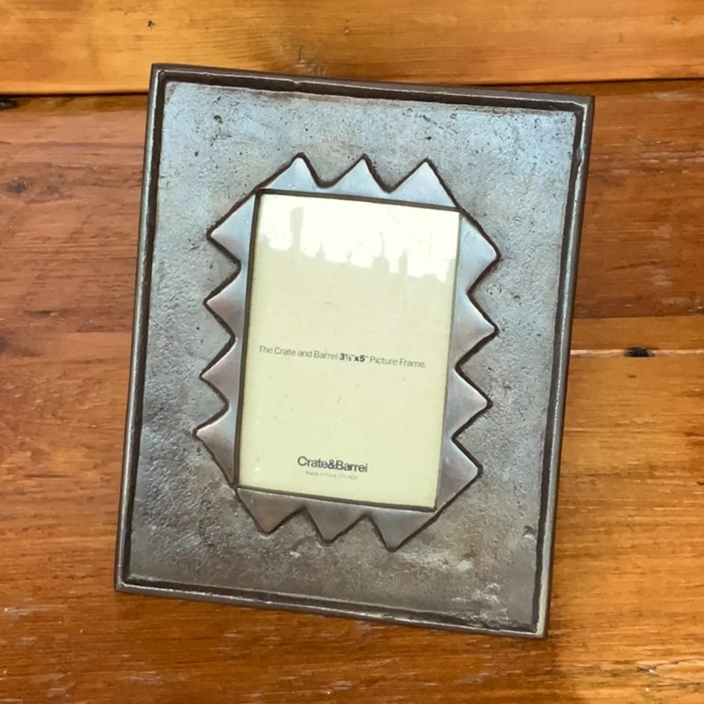 Crate&Barrel nwot metal